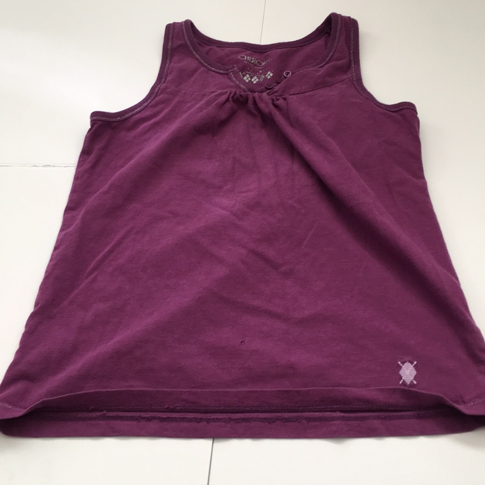 2 Cherokee tank tops